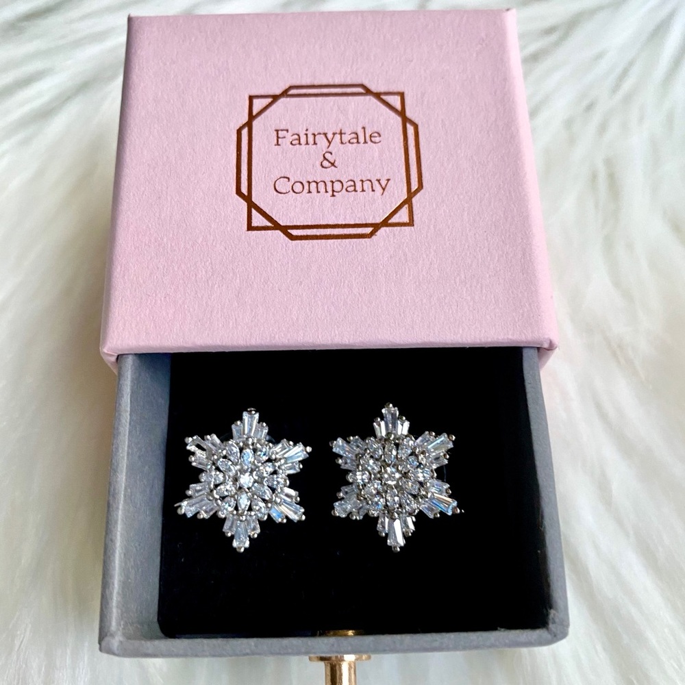 Snowflake Earrings Rhinestone Sparkly Silver